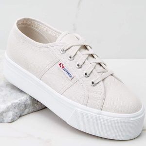 Superga Low-Top Sneakers, Grau (Grey Seashell)